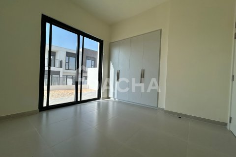 Villa in vendita a Dubai South (Dubai World Central), Dubai, EAU 4 camere da letto, 210 mq. № 706786 - foto 5