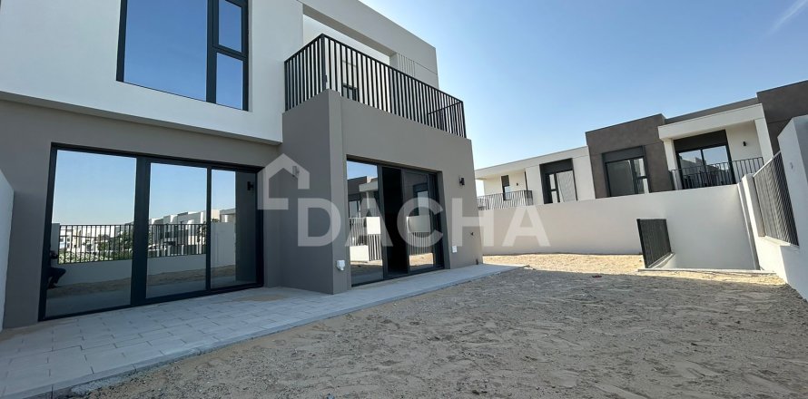 Villa a Dubai South (Dubai World Central), Dubai, EAU 4 camere da letto, 210 mq. № 706786