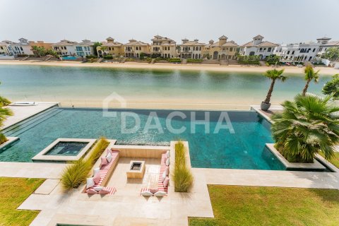 Villa in vendita a Palm Jumeirah, Dubai, EAU 6 camere da letto, 1245 mq. № 706790 - foto 2