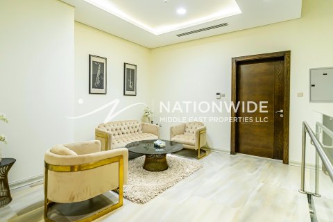 Villa zum Verkauf in Dubai, VAE 4 Schlafzimmer, 166 m2 Nr. 659922 - Foto 4