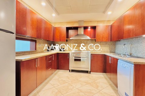 Dzīvoklis Jumeirah Beach Residence, Dubaijā, AAE 3 istabas, 241 m2 Nr. 687845 - attēls 13