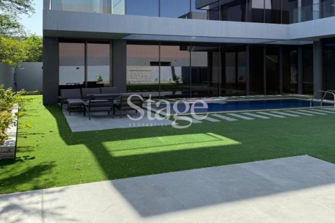 Villa te koop in Tilal City, Sharjah, VAE 4 slaapkamers, 465 vr.m., nr 752125 - foto 6