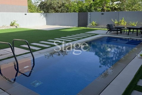 Villa te koop in Tilal City, Sharjah, VAE 4 slaapkamers, 465 vr.m., nr 752125 - foto 9