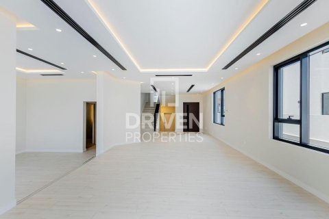Vilë në Jumeirah, Dubai, Emiratet e Bashkuara Arabe 5 dhoma gjumi, 341.6 m2. № 746355 - Foto 3