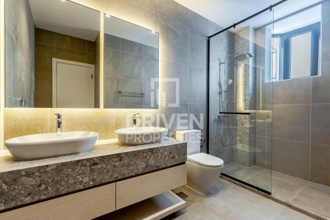 Vilë në Jumeirah, Dubai, Emiratet e Bashkuara Arabe 5 dhoma gjumi, 341.6 m2. № 746355 - Foto 23