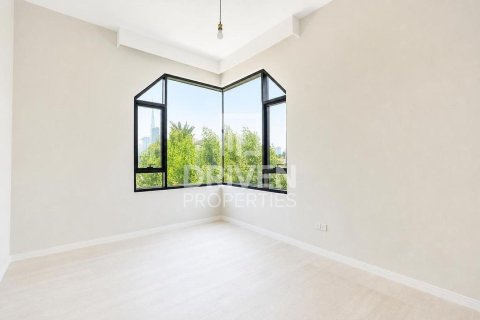 Vilë në Jumeirah, Dubai, Emiratet e Bashkuara Arabe 5 dhoma gjumi, 341.6 m2. № 746355 - Foto 5