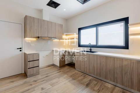 Vilë në Jumeirah, Dubai, Emiratet e Bashkuara Arabe 5 dhoma gjumi, 341.6 m2. № 746355 - Foto 20