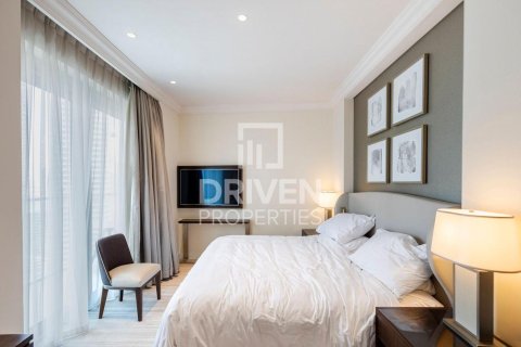 Apartment in Downtown Dubai (Downtown Burj Dubai), Dubai, UAE 2 bedrooms, 134.9 sq.m. № 746358 - photo 8
