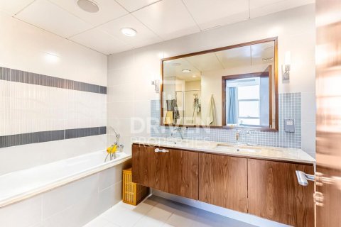 Appartement te koop in Palm Jumeirah, Dubai, VAE 3 slaapkamers, 212 vr.m., nr 654555 - foto 13