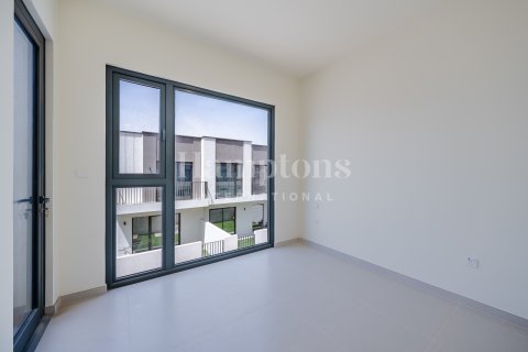 Townhouse de închiriat în Dubai South (Dubai World Central), Dubai, EAU 3 dormitoare, 141.03976042 mp.  №660928 - poză 18