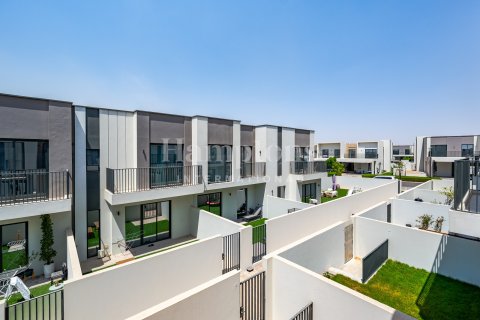 Townhouse de închiriat în Dubai South (Dubai World Central), Dubai, EAU 3 dormitoare, 141.03976042 mp.  №660928 - poză 21
