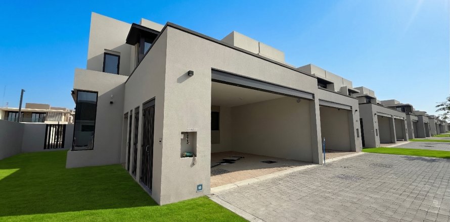 Casa urbana em Dubai, EAU 3 quartos, 239 m2 № 700153