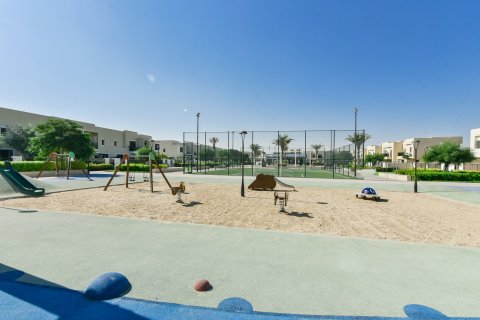 Villetta a schiera in vendita a Dubai, EAU 3 camere da letto, 190 mq. № 700155 - foto 12