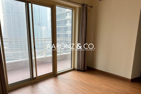 Apartemen di Jumeirah Lake Towers, Dubai, UEA 2 kamar tidur, 87 m2 nomor 696578 - foto 3