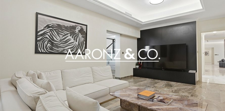Apartemen di Jumeirah Lake Towers, Dubai, UEA 4 kamar tidur, 442 m2 nomor 696579