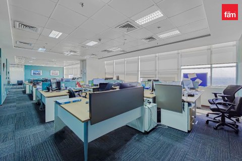 Propriedade comercial para venda em Dubai, EAU 1128.4 m2 № 669853 - foto 7