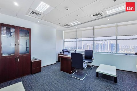 Propriedade comercial para venda em Dubai, EAU 1128.4 m2 № 669853 - foto 19