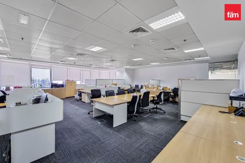 Propriedade comercial para venda em Dubai, EAU 1128.4 m2 № 669853 - foto 11