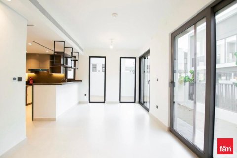 Kaupunkipientalo Tilal Al Ghaf, Dubai, Arabiemiraatit 4 makuuhuonetta, 227.5 m2 № 669854 - kuva 3