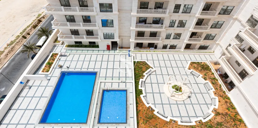 Al Furjan、Dubai、UAEにあるマンション 2ベッドルーム、113 m2 No658036