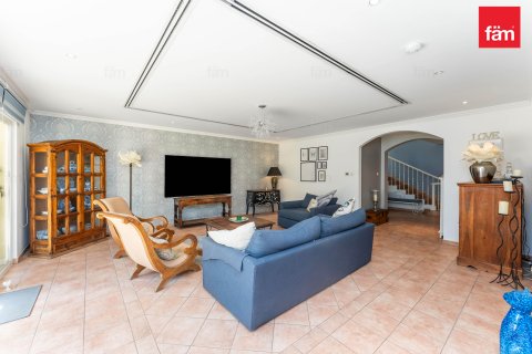 Kaupunkipientalo Dubai, Arabiemiraatit 3 makuuhuonetta, 375 m2 № 695163 - kuva 2