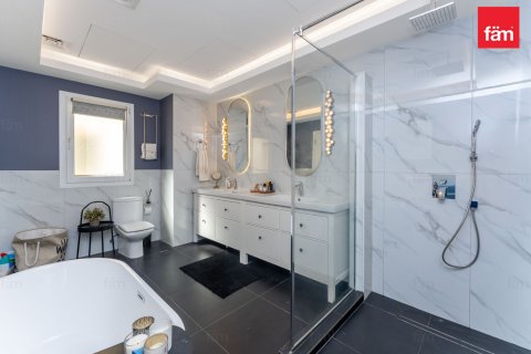 Kaupunkipientalo Dubai, Arabiemiraatit 3 makuuhuonetta, 375 m2 № 695163 - kuva 15