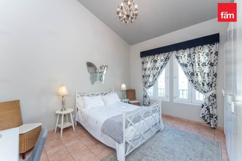 Kaupunkipientalo Dubai, Arabiemiraatit 3 makuuhuonetta, 375 m2 № 695163 - kuva 19