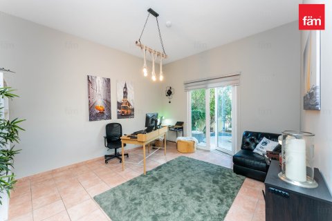 Kaupunkipientalo Dubai, Arabiemiraatit 3 makuuhuonetta, 375 m2 № 695163 - kuva 25