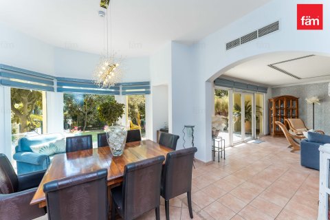 Kaupunkipientalo Dubai, Arabiemiraatit 3 makuuhuonetta, 375 m2 № 695163 - kuva 8