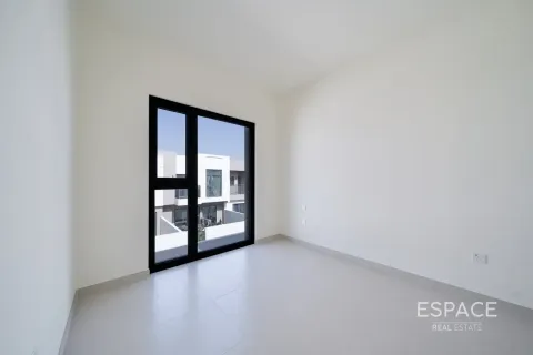 Dubai South (Dubai World Central), Dubai, BAE’de satılık villa 4 yatak odası, 210 m&sup2; No 737970 - fotoğraf 3