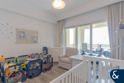 Palm Jumeirah, Dubai, UAE의 판매용 아파트 침실 3개, 227제곱미터 번호 698453 - 사진 16