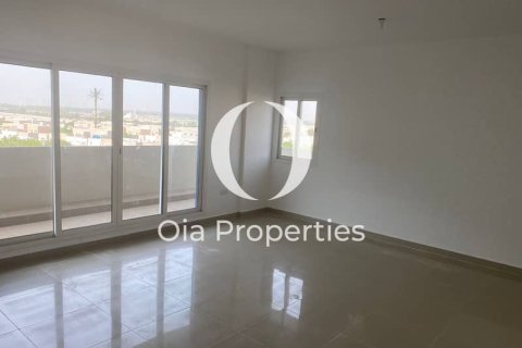 Apartmen di Al Reef, Abu Dhabi, UAE 3 bilik tidur, 147 meter persegi № 730955 - foto 2
