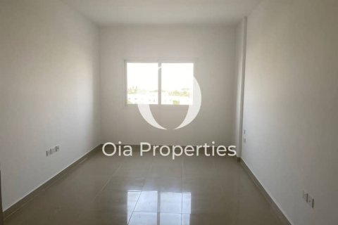 Apartmen di Al Reef, Abu Dhabi, UAE 3 bilik tidur, 147 meter persegi № 730955 - foto 6