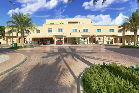 ویلا در Al Reef، Abu Dhabi ، امارات متحده عربی 2 خوابه ، 111.9 متر مربع.  شماره 730957