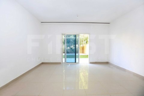 Al Reef, Abu Dhabi, BAE’de satılık villa 2 yatak odası, 111.9 m² No 730957 - fotoğraf 6