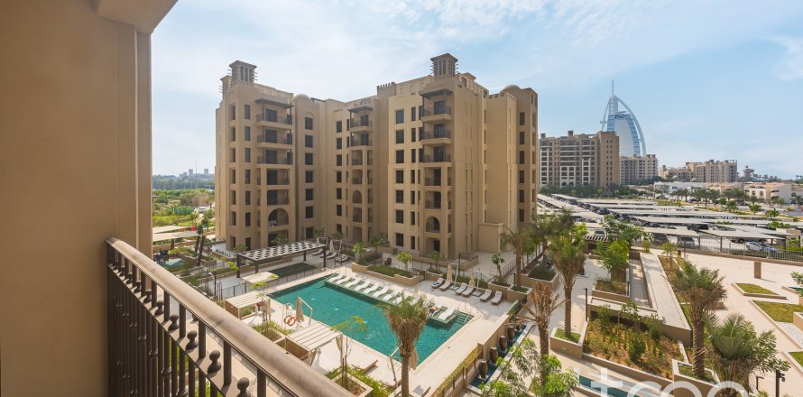 Huoneisto Umm Suqeim, Dubai, Arabiemiraatit 2 makuuhuonetta, 105.82 m2 № 761339