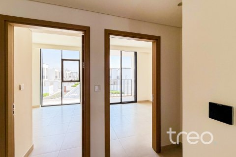 טאונהאוס להשכרה ב Arabian Ranches 3, Dubai, איחוד האמירויות  3 חדרי שינה, 179.95 מ"ר, מספר 733787 - תמונה 6