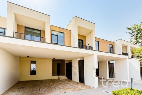 טאונהאוס להשכרה ב Arabian Ranches 3, Dubai, איחוד האמירויות  3 חדרי שינה, 179.95 מ"ר, מספר 733787 - תמונה 1