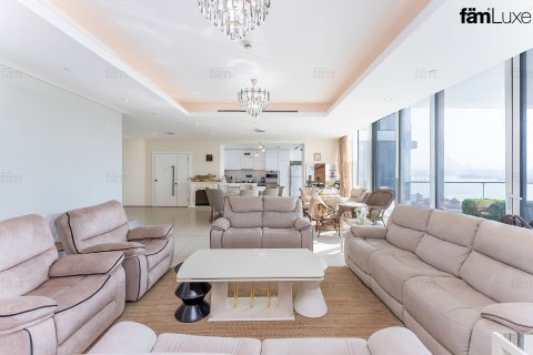 Apartment til leje i Palm Jumeirah, Dubai, UAE 3 soveværelser, 268.1 kvm № 761054 - foto 5