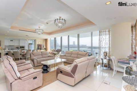 Apartment til leje i Palm Jumeirah, Dubai, UAE 3 soveværelser, 268.1 kvm № 761054 - foto 2