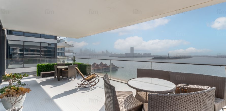 Apartment i Palm Jumeirah, Dubai, UAE 3 soveværelser, 268.1 kvm № 761054