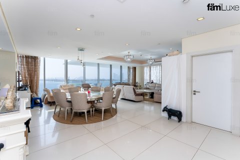 Apartment til leje i Palm Jumeirah, Dubai, UAE 3 soveværelser, 268.1 kvm № 761054 - foto 7