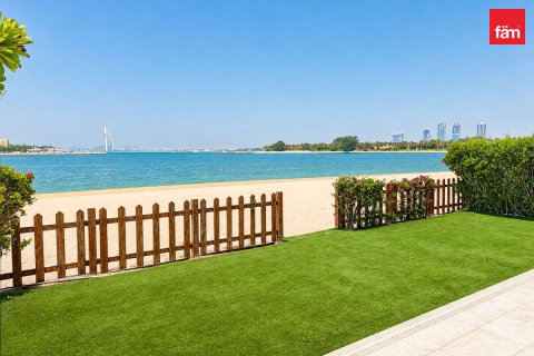 Vila u Palm Jumeirah, Dubai, UAE 270.9 m2, 5 spavaćih soba Br. 761053