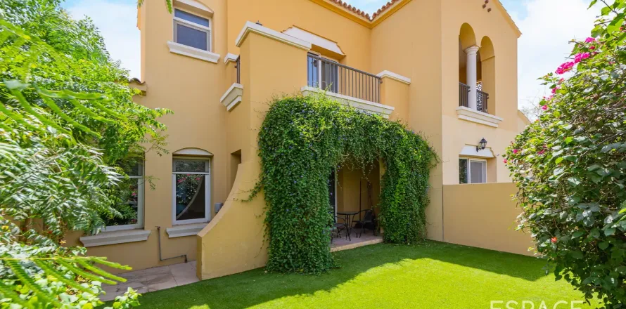 Villa en Arabian Ranches, Dubai, EAU 2 dormitorios, 175 m² № 649738