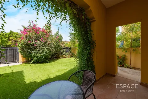 Villa en venta en Arabian Ranches, Dubai, EAU 2 dormitorios, 175 m2 № 649738 - foto 10