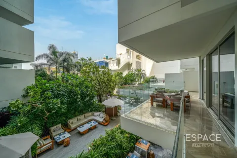 Huoneisto Palm Jumeirah, Dubai, Arabiemiraatit 2 makuuhuonetta, 166 m2 № 649735 - kuva 14