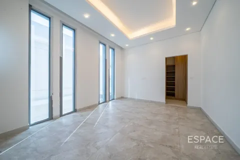 Villa til salgs i Jumeirah Park, Dubai, Emiratene 5 soverom, 390 kvm Nr. 649741 - Foto 8