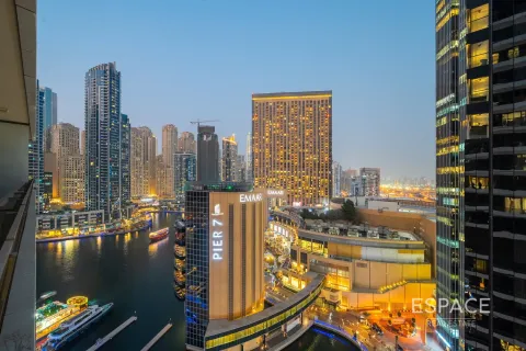 Dubai Marina, Dubai, संयुक्त अरब अमीरात में अपार्टमेंट, 2 बेडरूम, 99 वर्ग मीटर, संख्या 649736 - फ़ोटो 1