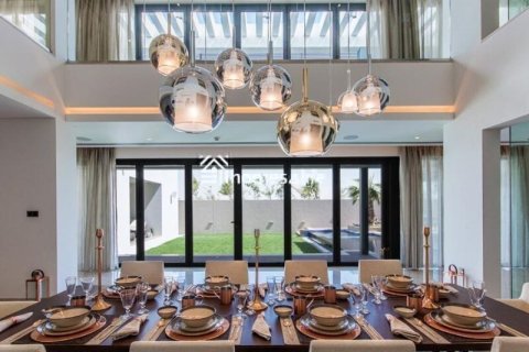 Huvila Mohammed Bin Rashid City, Dubai, Arabiemiraatit 5 makuuhuonetta, 746 m2 № 726967 - kuva 2