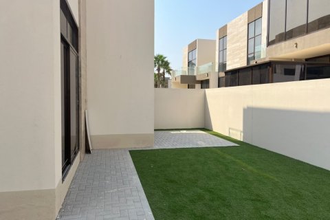 Üürile anda villa asukohaga Mohammed Bin Rashid City, Dubai, AÜE: 4 magamistoaga, 294 m² Nr 726966 - pilt 2